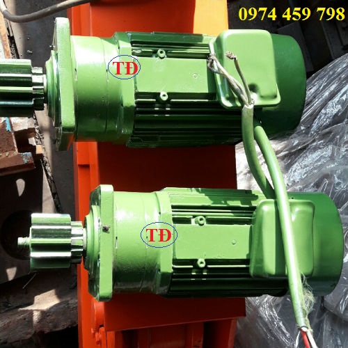 Motor dầm biên cầu trục