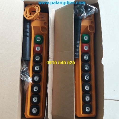 Tay bấm điều khiển 8 nút Tay bấm điều khiển 8 nút
